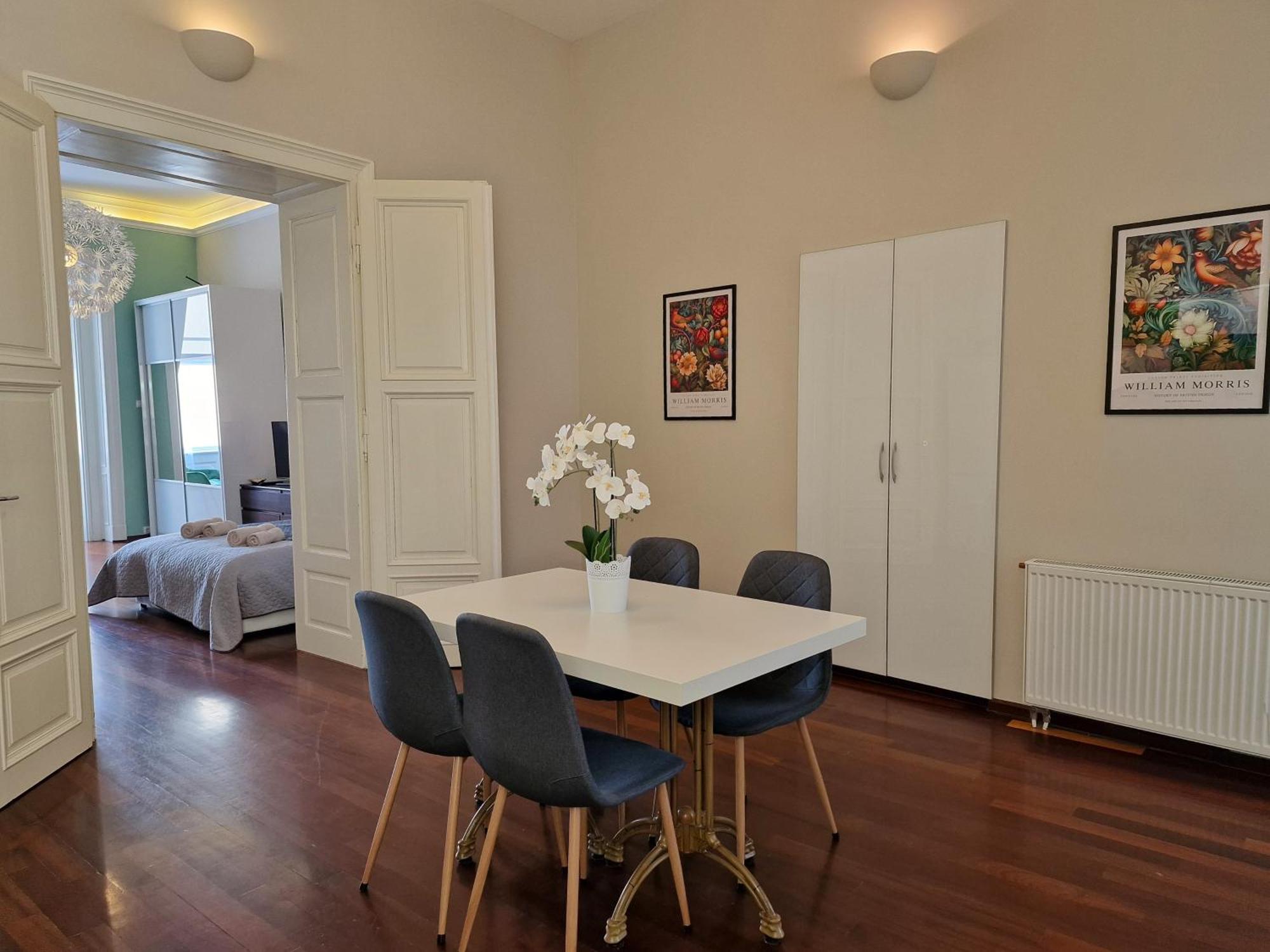 Apartment Exclusive View Cvjetni Trg Zagreb Exterior photo
